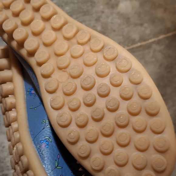 Elegant Blue and Tan Women's Loafers - Picture 3 of 3